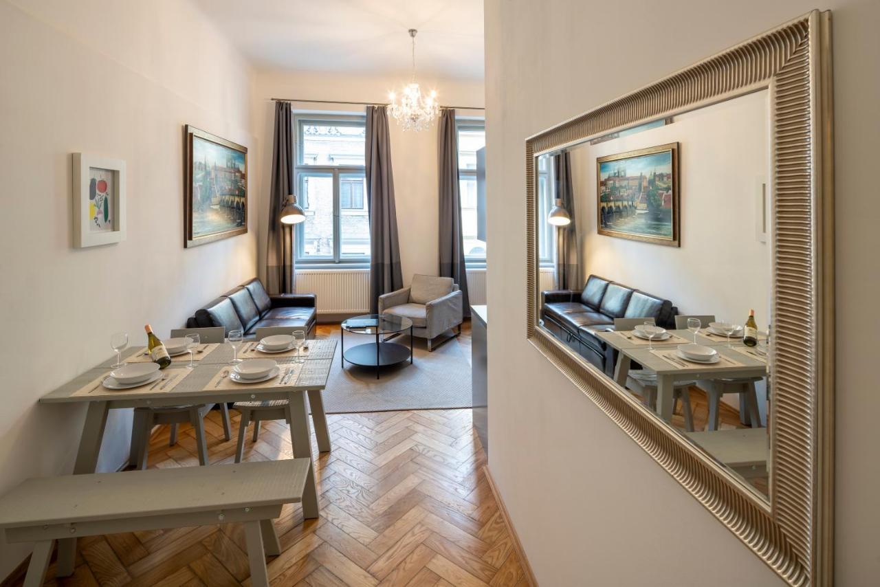 Old Town - Skorepka Apartments Praag Buitenkant foto